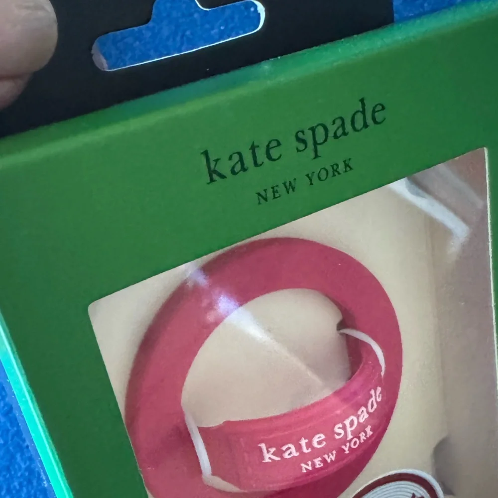 Kate Spade ♠️ Pink Phone magnetic loop grip-great for selfies and secure holding